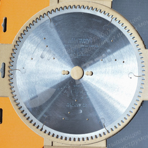 Пила дисковая 305x30x3,2/2,5 - 6° TCG Z=96 с напайками НМ по алюминиевому профилю 297.096.13М